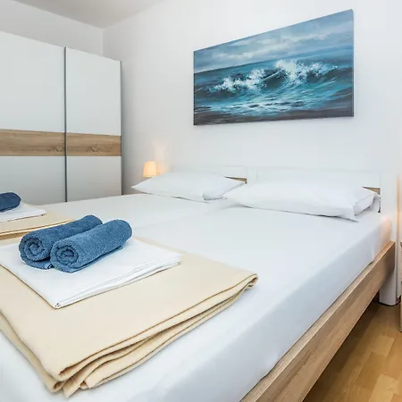 Poslon Apartment Vir