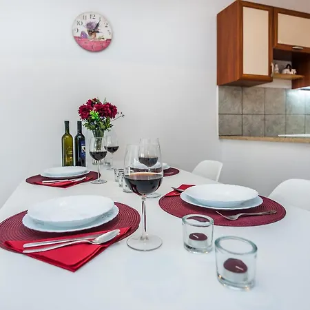 Apartman Poslon Vir